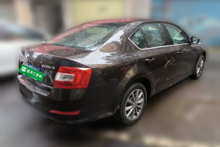 Used Skoda Octavia 2017 1.6L Automatic Chuanxing Edition Rear Right 45 Deg