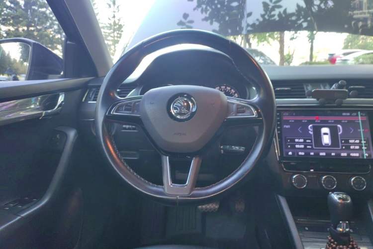 Used Skoda Octavia 2017 1.6L Automatic Chuanxing Edition Steering Wheel