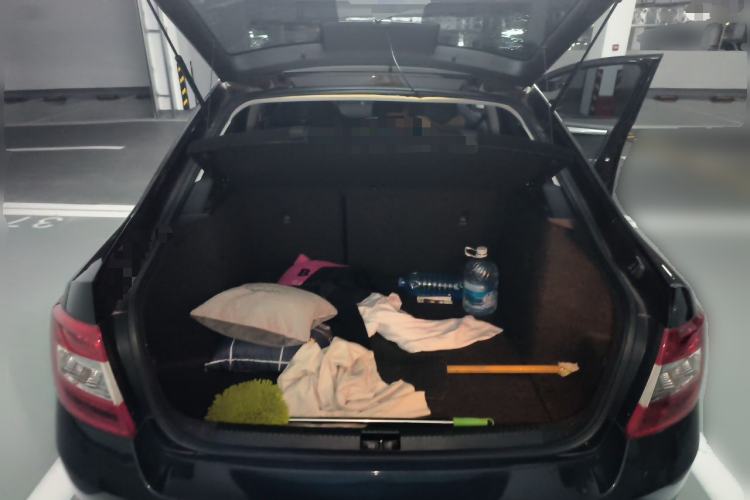 Used Skoda Octavia 2017 1.6L Automatic Smart Drive Edition Trunk