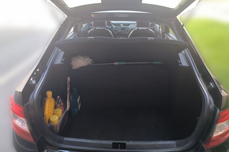 Used Skoda Octavia 2017 1.6L Manual Smart Drive Edition Trunk