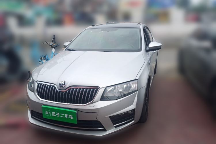 Used Skoda Octavia 2017 TSI280 DSG Smart Drive Edition Guazi used car, China used car export, Used car for sale, Used cars, Cheapest cars for sale