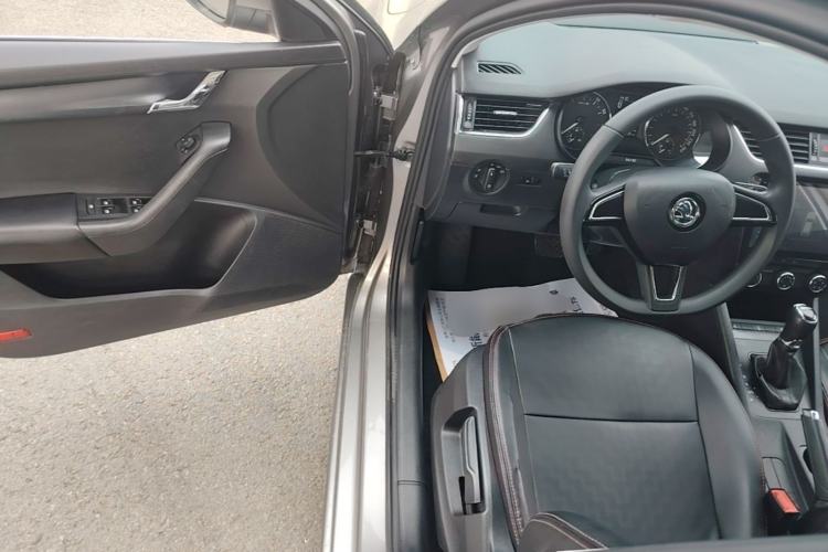 Used Skoda Octavia 2017 Classic Model 1.6L Automatic Comfort Edition Driver Seat