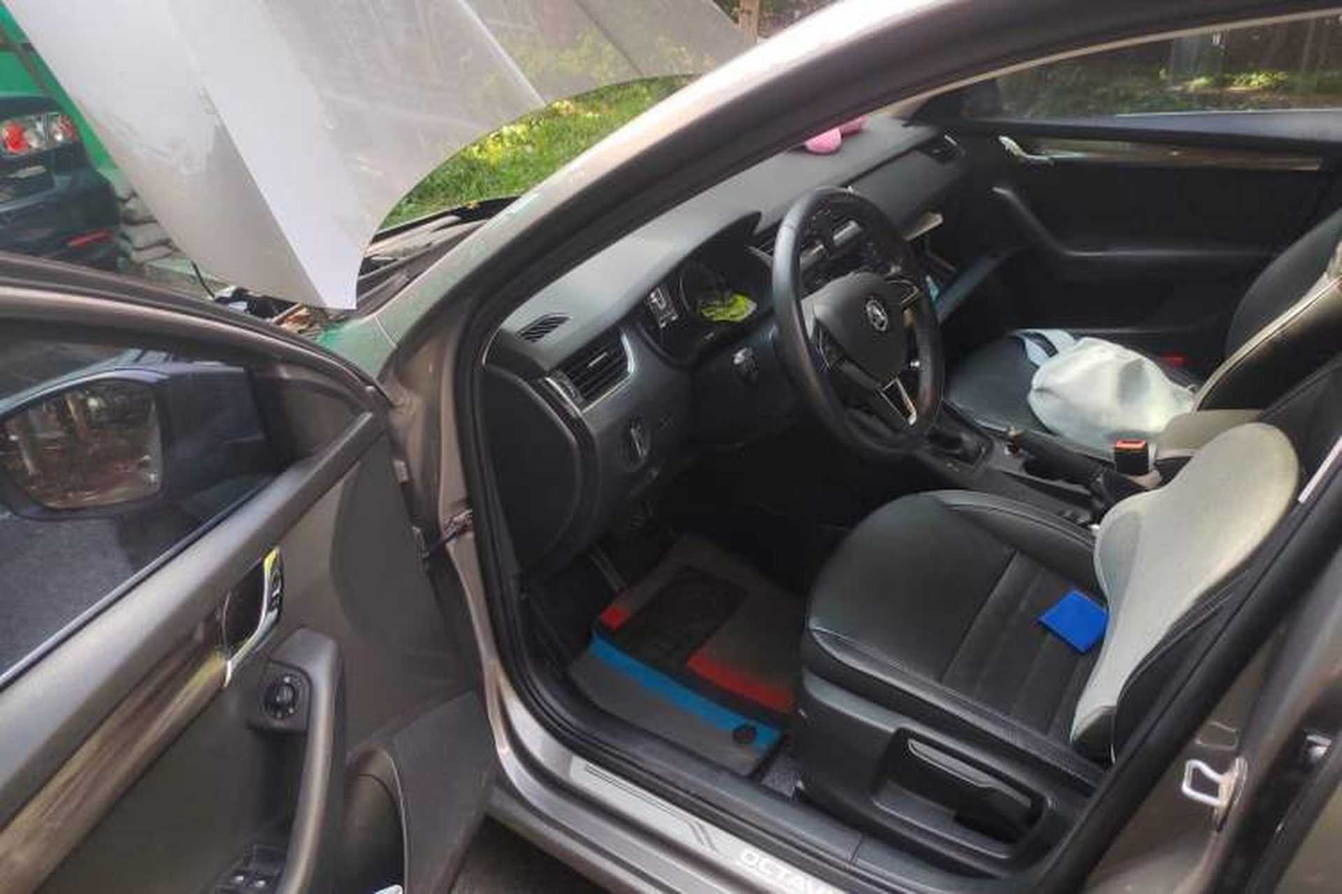Used Skoda Octavia 2017 1.6L Automatic Smart Drive Edition Driver Seat