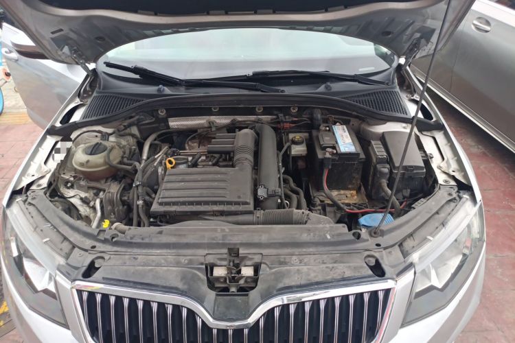 Used Skoda Octavia 2017 TSI280 DSG Smart Drive Edition Engine Bay