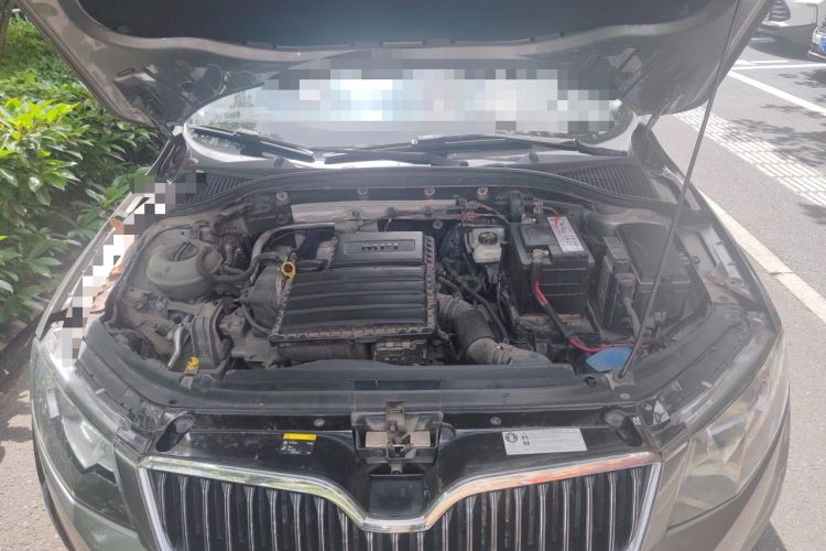 Used Skoda Octavia 2017 1.6L Automatic Smart Drive Edition Engine Bay