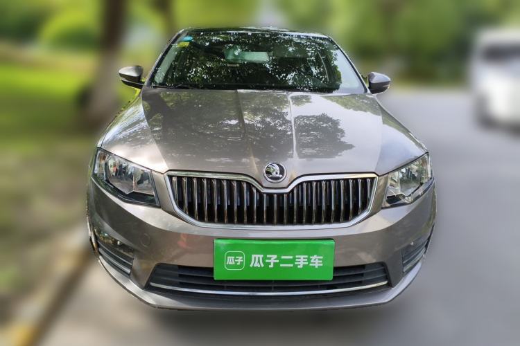 Used Skoda Octavia 2017 1.6L Automatic Smart Drive Edition Front