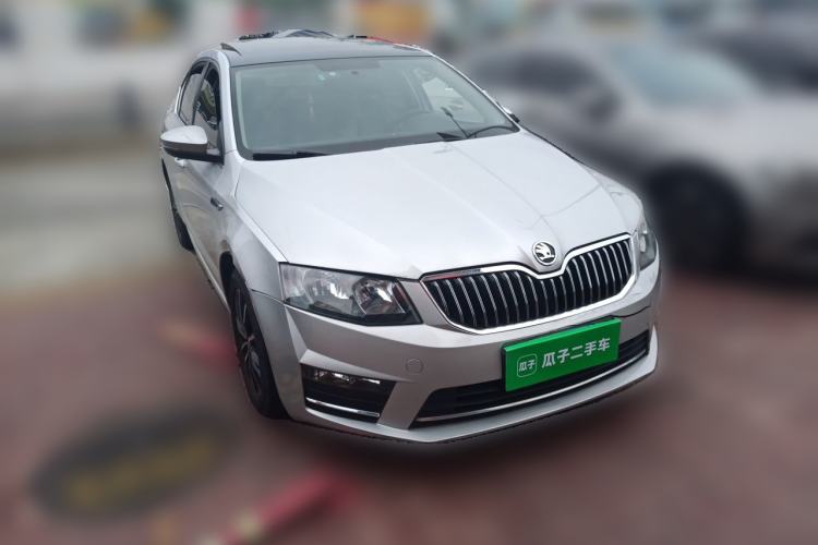 Used Skoda Octavia 2017 TSI280 DSG Smart Drive Edition Front Right 45 Deg