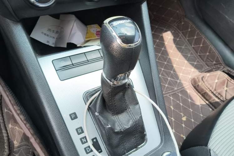 Used Skoda Octavia 2017 1.6L Automatic Chuanxing Edition Gear Lever