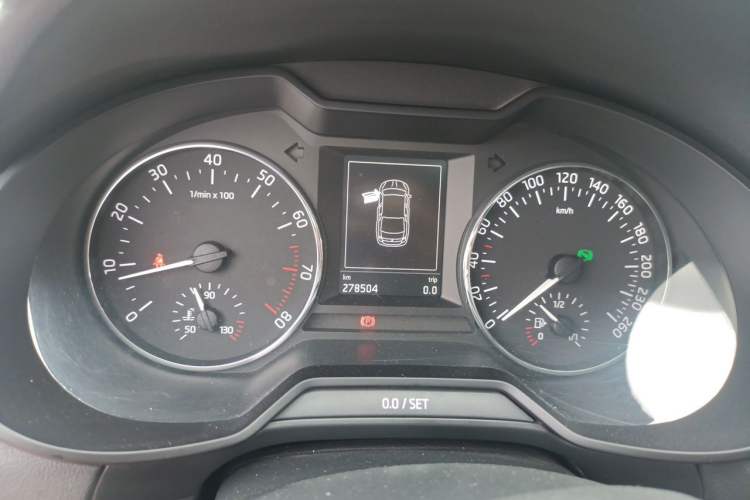 Used Skoda Octavia 2017 TSI280 DSG Smart Drive Edition Instrument Cluster