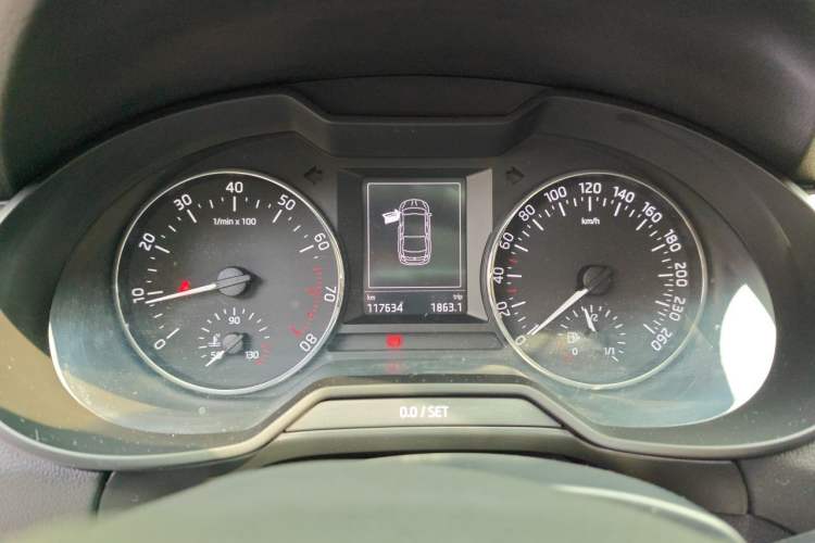 Used Skoda Octavia 2017 1.6L Automatic Smart Drive Edition Instrument Cluster