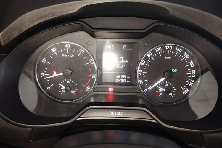 Used Skoda Octavia 2017 Classic Model 1.6L Automatic Comfort Edition Instrument Cluster