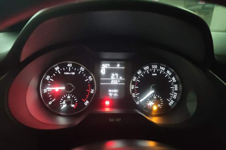 Used Skoda Octavia 2017 1.6L Automatic Smart Drive Edition Instrument Cluster