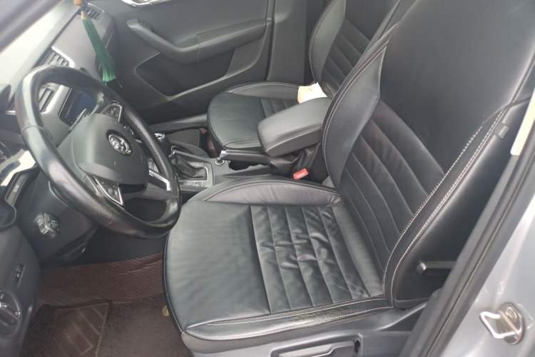 Used Skoda Octavia 2017 TSI280 DSG Smart Drive Edition Left Front Seat