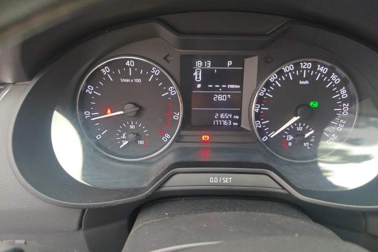 Used Skoda Octavia 2017 1.6L Automatic Chuanxing Edition Odometer Close Up