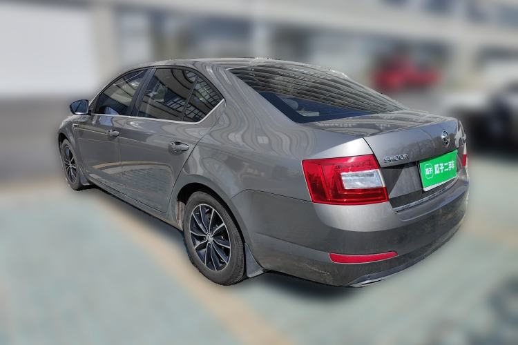 Used Skoda Octavia 2017 1.6L Automatic Smart Drive Edition Rear Left 45 Deg
