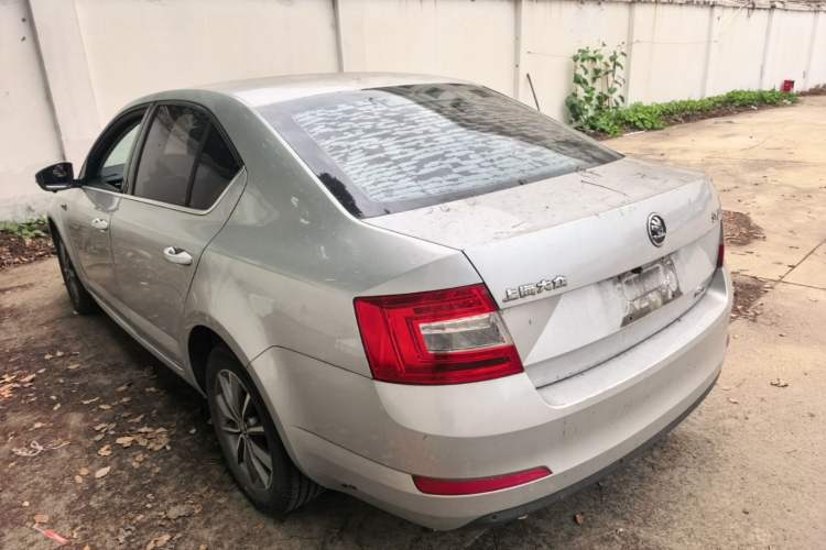 Used Skoda Octavia 2017 1.6L Automatic Chuanxing Edition Rear Left 45 Deg