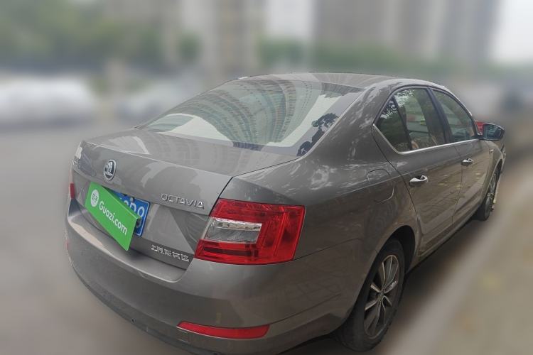 Used Skoda Octavia 2017 1.6L Automatic Chuanxing Edition Rear Right 45 Deg