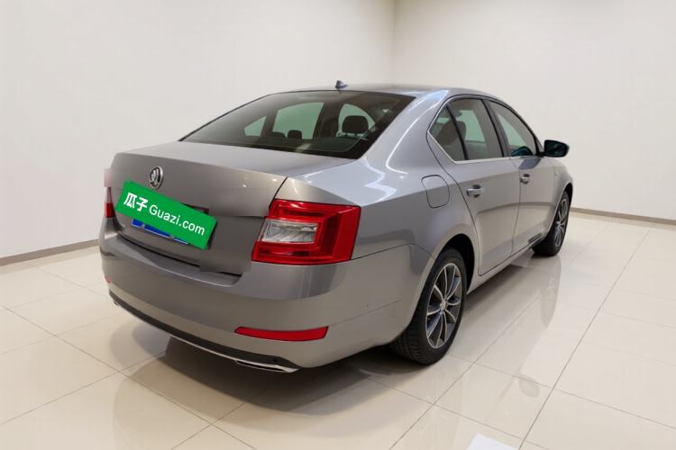 Used Skoda Octavia 2017 1.6L Automatic Smart Drive Edition Rear Right 45 Deg