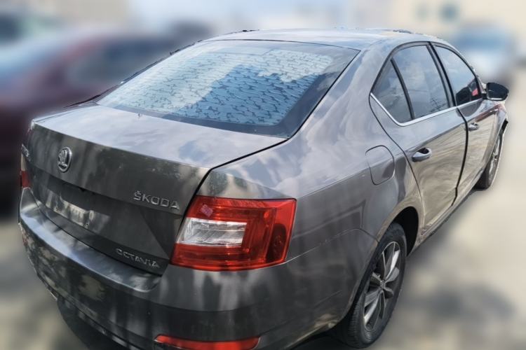 Used Skoda Octavia 2017 1.6L Automatic Chuanxing Edition Rear Right 45 Deg