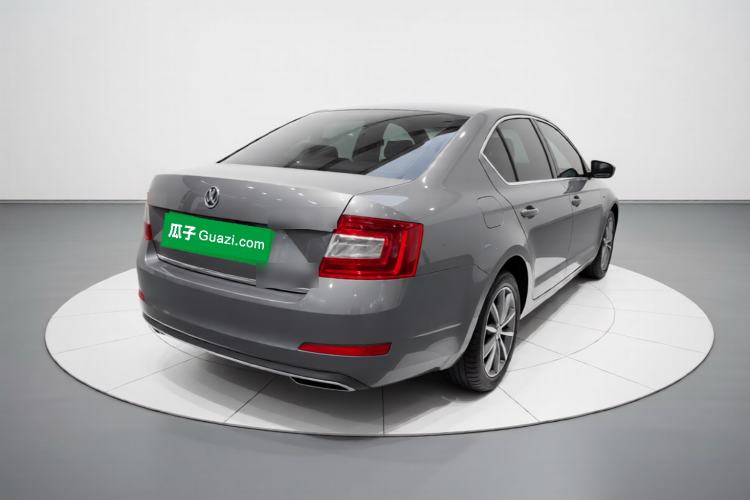 Used Skoda Octavia 2017 1.6L Automatic Smart Drive Edition Rear Right 45 Deg
