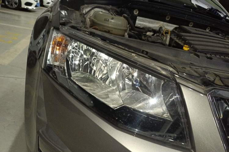 Used Skoda Octavia 2017 1.6L Manual Smart Drive Edition Right Front Headlight