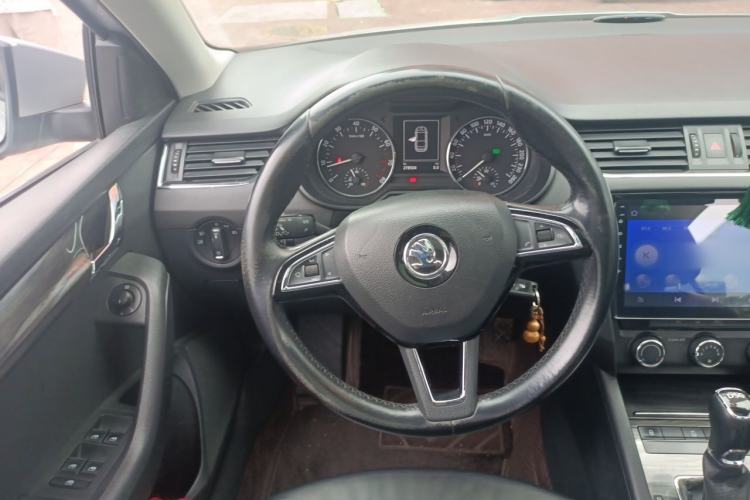 Used Skoda Octavia 2017 TSI280 DSG Smart Drive Edition Steering Wheel