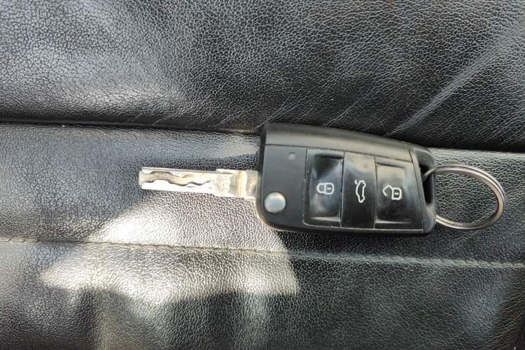 Used Skoda Octavia 2017 1.6L Automatic Smart Drive Edition Vehicle Key