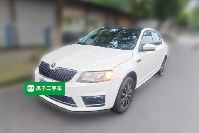 Used Skoda Octavia 2017 1.6L Automatic Smart Drive Edition