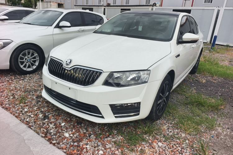 Gebrauchter Skoda Octavia 2017 1.6L Automatic Smart Drive Edition Guazi used car, China used car export, Used car for sale, Used cars, Cheapest cars for sale