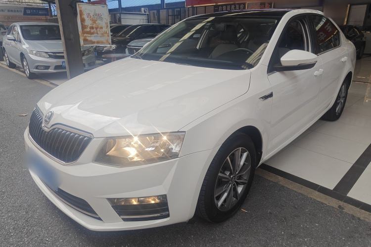 Used Skoda Octavia 2017 1.6L Automatic Front-Wheel Drive Model Guazi used car, China used car export, Used car for sale, Used  cars, Cheapest cars for sale