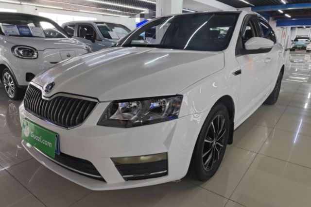 Used Skoda Octavia 2017 1.6L Manual Smart Drive Edition