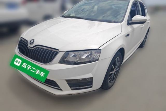 Used Skoda Octavia 2017 1.6L Manual Smart Drive Edition
