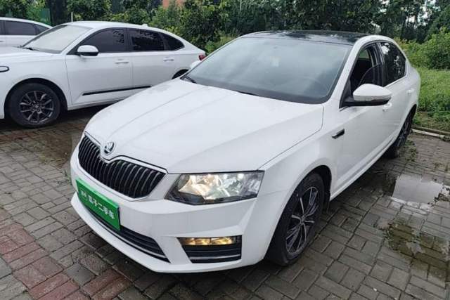 Used Skoda Octavia 2017 1.6L Automatic Smart Drive Edition