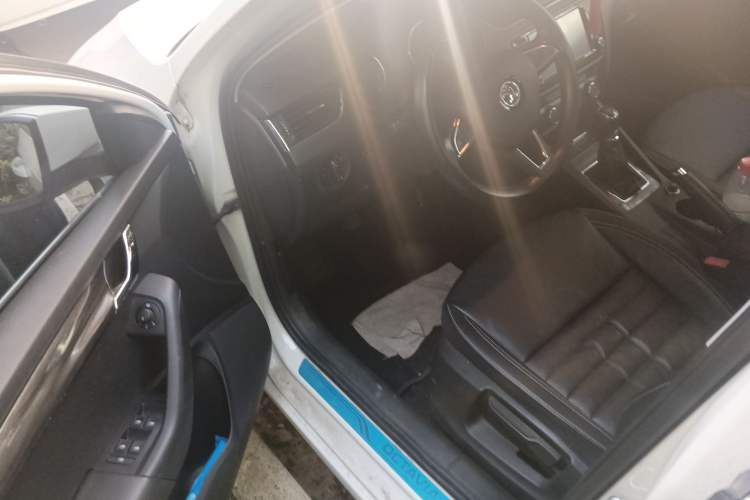 Used Skoda Octavia 2017 1.6L Manual Smart Drive Edition Driver Seat