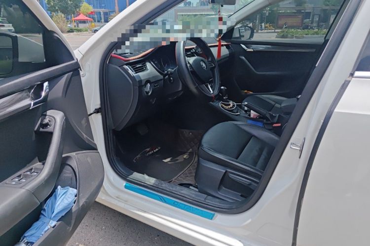 Used Skoda Octavia 2017 TSI280 DSG Smart Drive Edition Driver Seat