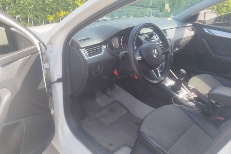 Used Skoda Octavia 2017 1.6L Manual Trend Edition Driver Seat