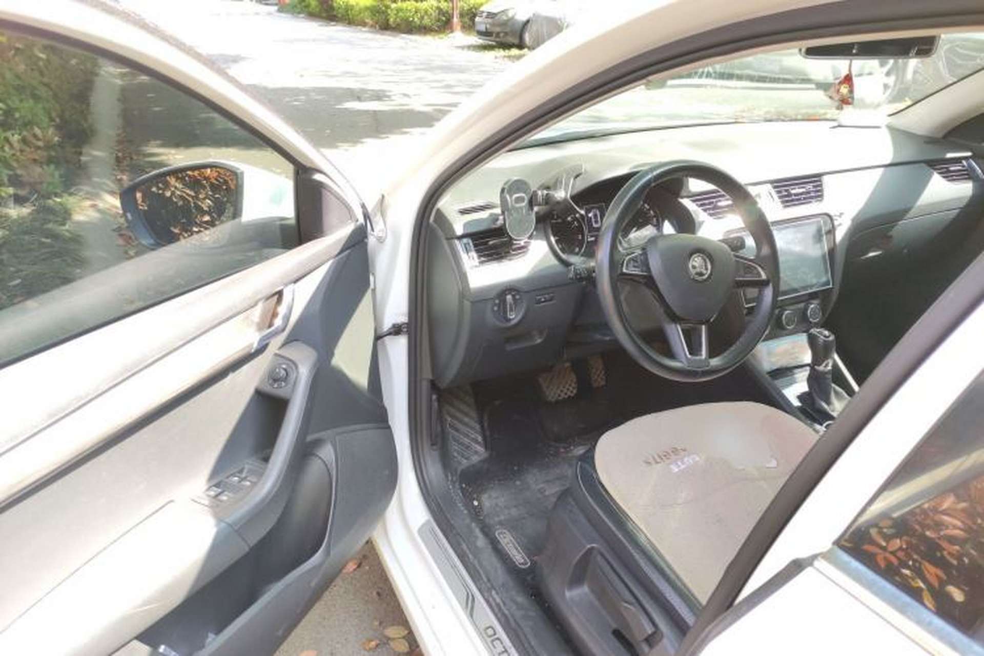 Used Skoda Octavia 2017 1.6L Automatic Smart Drive Edition Driver Seat