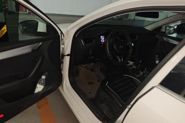Used Skoda Octavia 2017 1.6L Manual Trend Edition Driver Seat