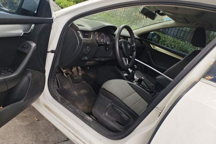 Used Skoda Octavia 2017 1.6L Manual Trend Edition Driver Seat