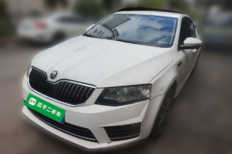 Used Skoda Octavia 2017 1.6L Manual Front-Wheel-Drive Version Guazi used car, China used car export, Used car for sale, Used  cars, Cheapest cars for sale