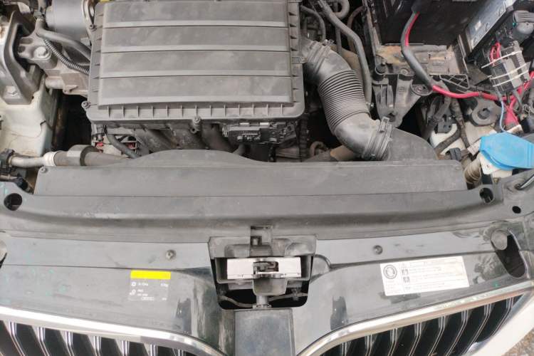Used Skoda Octavia 2017 1.6L Manual Smart Drive Edition Engine Bay