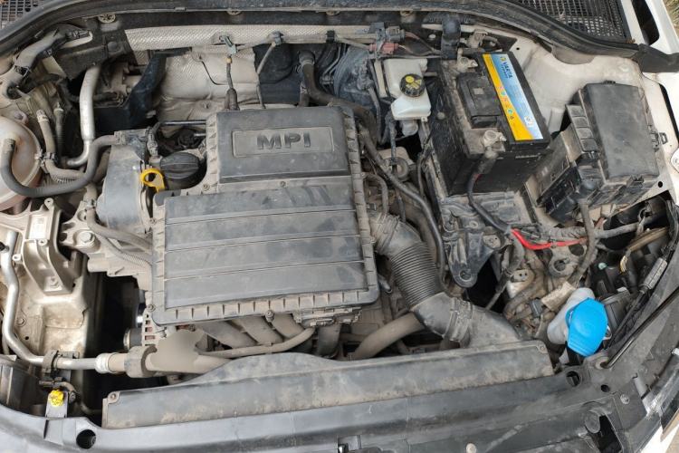 Used Skoda Octavia 2017 1.6L Automatic Chuanxing Edition Engine Bay