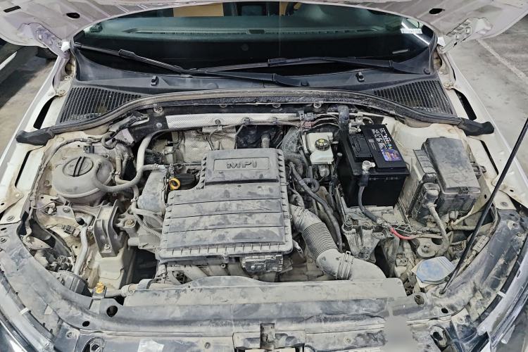 Used Skoda Octavia 2017 Classic Model 1.6L Automatic Standard Edition Engine Bay
