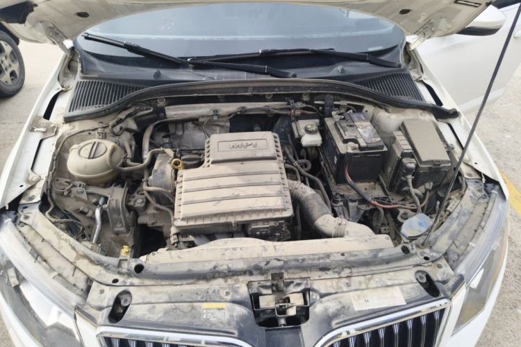 Used Skoda Octavia 2017 1.6L Manual Trend Edition Engine Bay