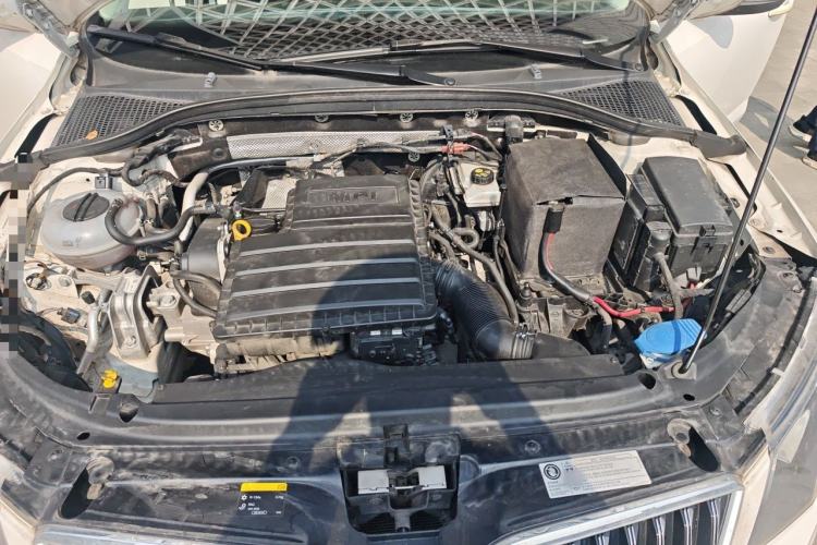Used Skoda Octavia 2017 1.6L Automatic Smart Drive Edition Engine Bay