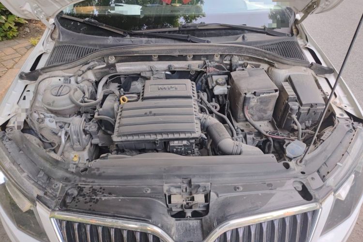 Used Skoda Octavia 2017 1.6L Automatic Smart Drive Edition Engine Bay