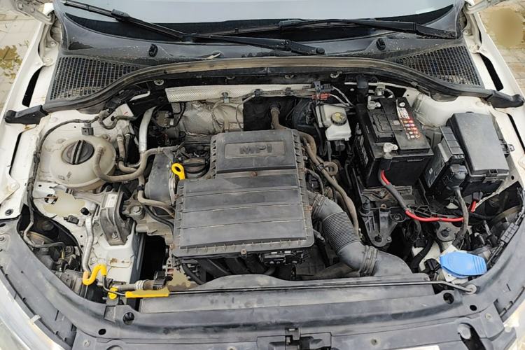 Used Skoda Octavia 2017 1.6L Automatic Smart Drive Edition Engine Bay