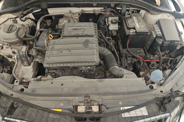 Used Skoda Octavia 2017 1.6L Automatic Chuanxing Edition Engine Bay