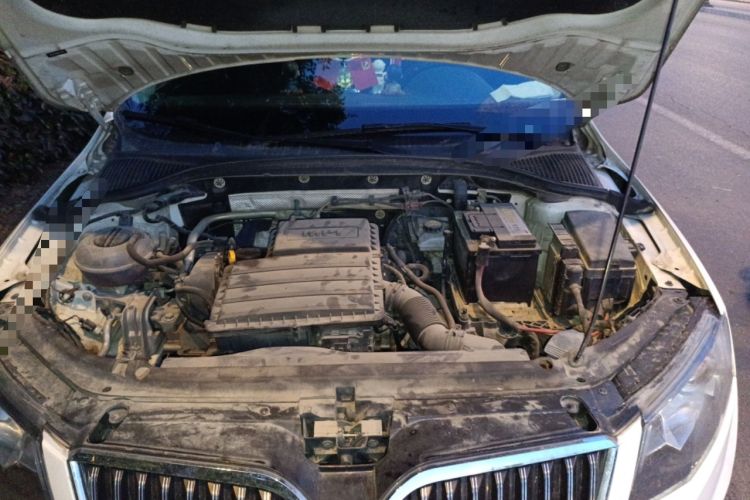 Used Skoda Octavia 2017 1.6L Automatic Smart Drive Edition Engine Bay