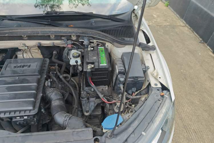 Used Skoda Octavia 2017 1.6L Automatic Smart Drive Edition Engine Bay Left